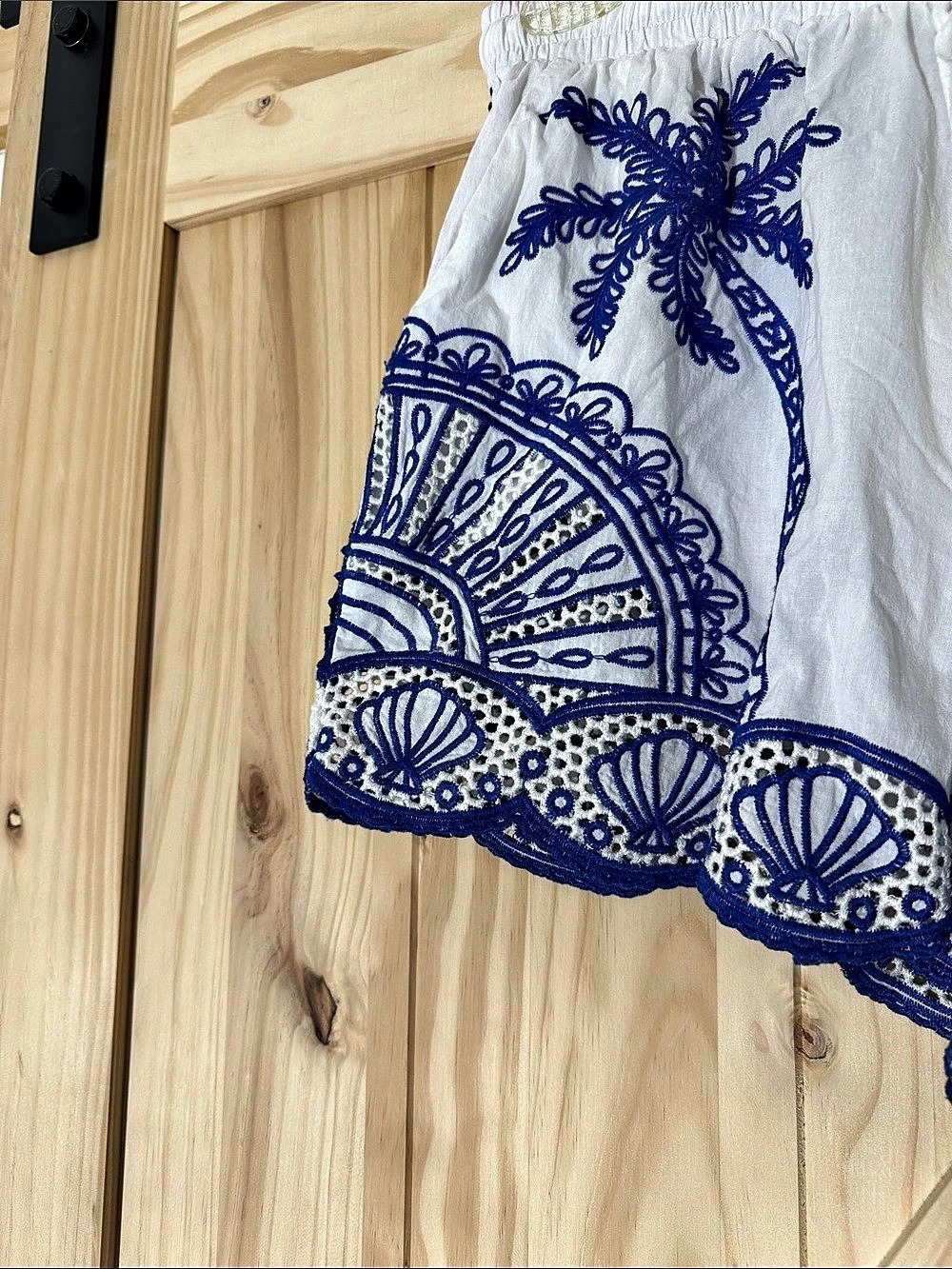 Farm Rio Blue Palm Trees Richelieu Short Short White & Blue Small - Picture 4 of 12